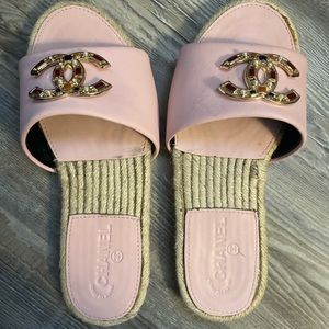 Vintage pink Chanel slides size 6.5 REAL made in Italy